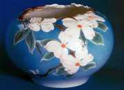 Vase Dogwood Round