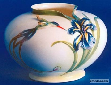 Hummingbird Round Vase