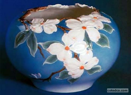 Vase Dogwood Round