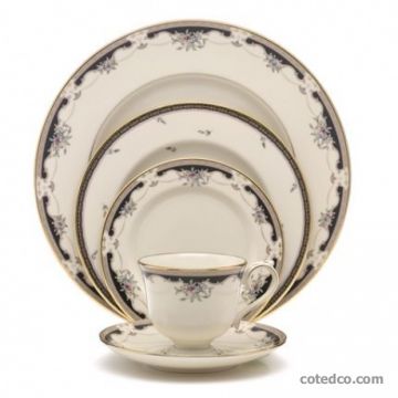 Set De Table - Hartwell House