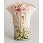 Vase ht : 27cm