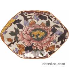 Coffret de 1 cendrier ovale festons - 13,4x10 cm