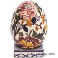 Coffret de 1 �uf sur socle - H. 12,8 cm